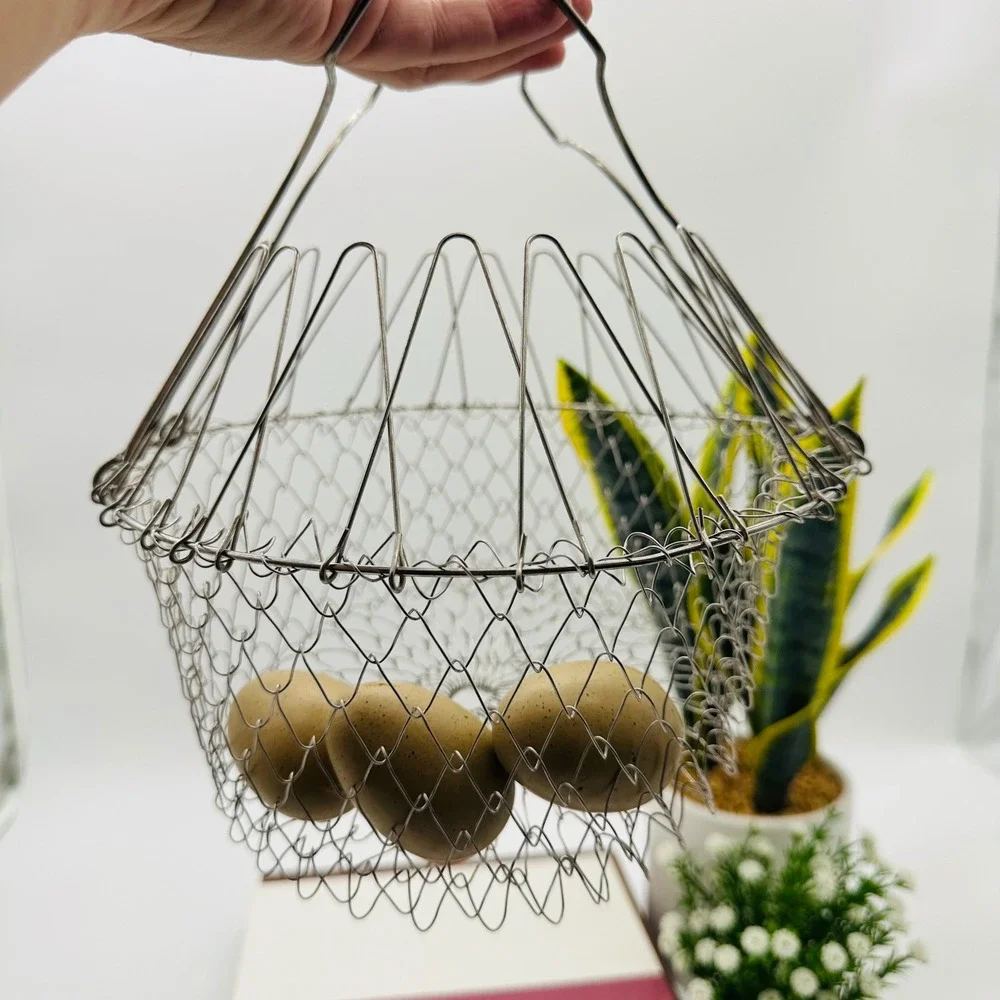 Vintage Wire Mesh Egg Basket Collapsible Silver Metal Kitchen Decor